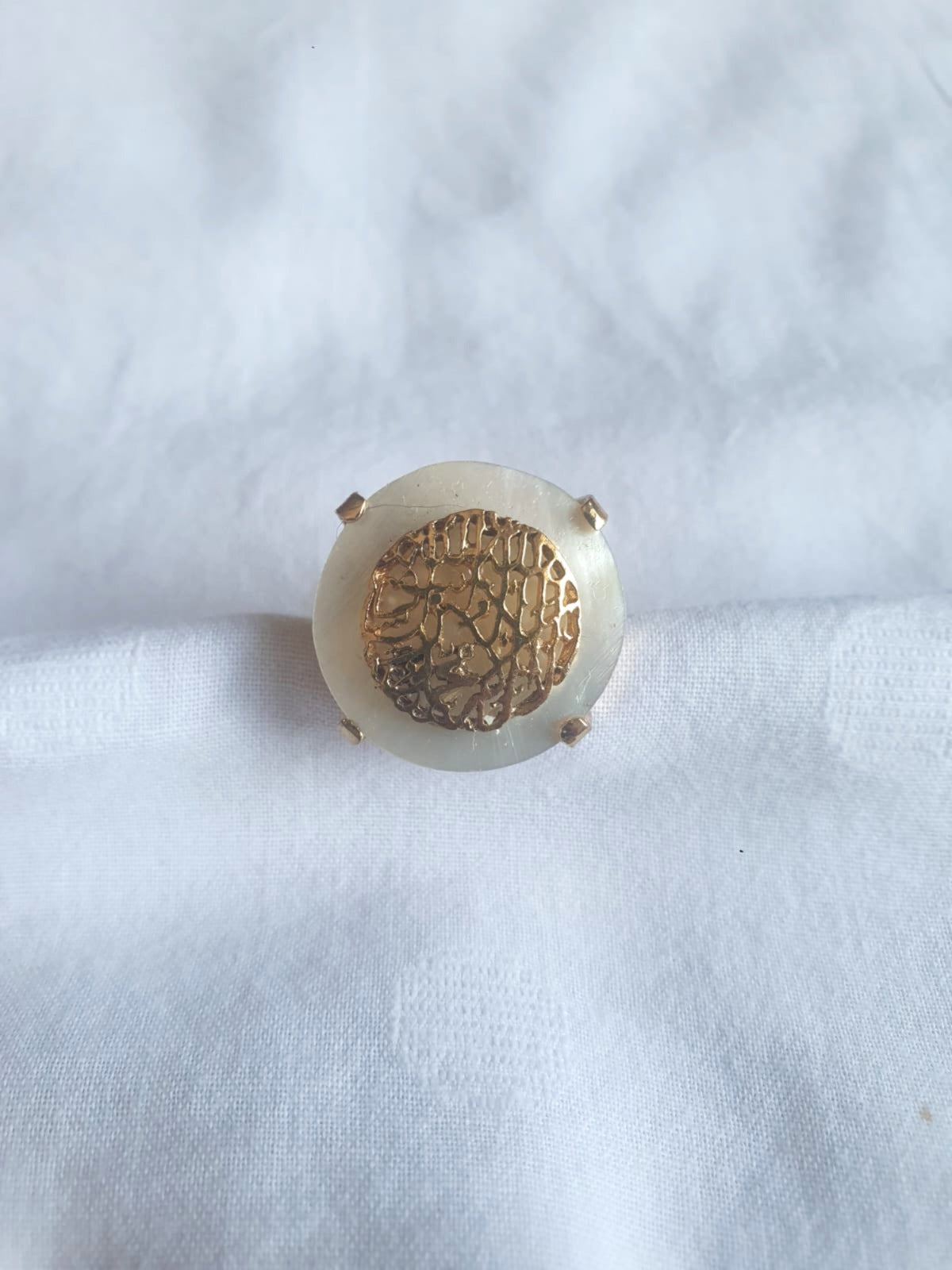 Calligraphy and Mother of Pearl. Gold Plated Ring